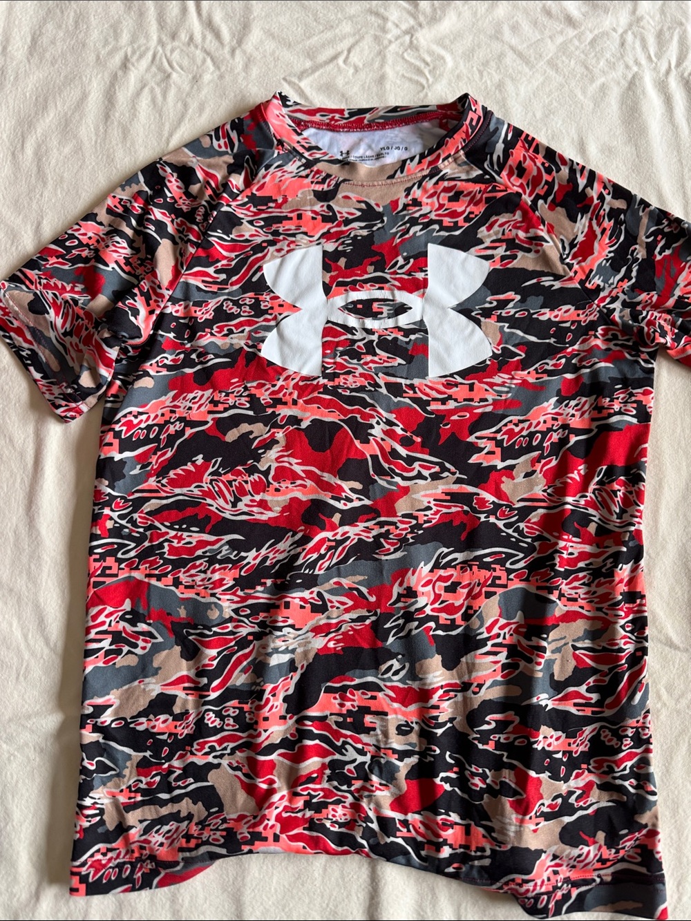Under Armour Red Black Camo Short Sleeve Performance Tee, Boys YLG